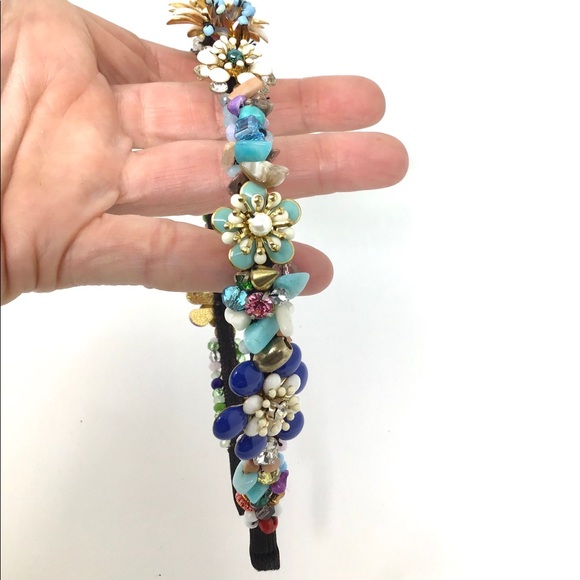 CRYSTAL & BEADED FLORAL HEADBAND - Picture 3 of 12